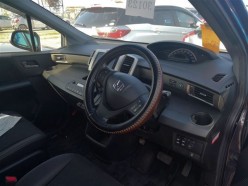 HONDA FREED SPIKE G Just Selection 2015