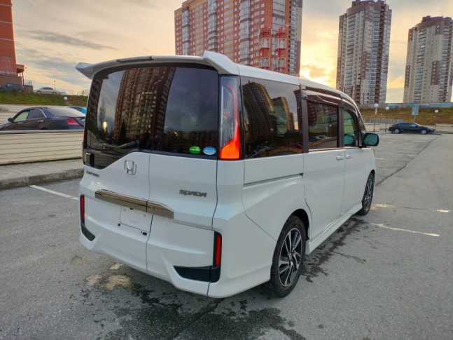 Honda Stepwgn Spada Cool Spirit Honda Sensing 7 seater 2020
