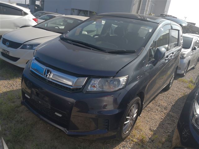 HONDA FREED SPIKE G Just Selection 2015