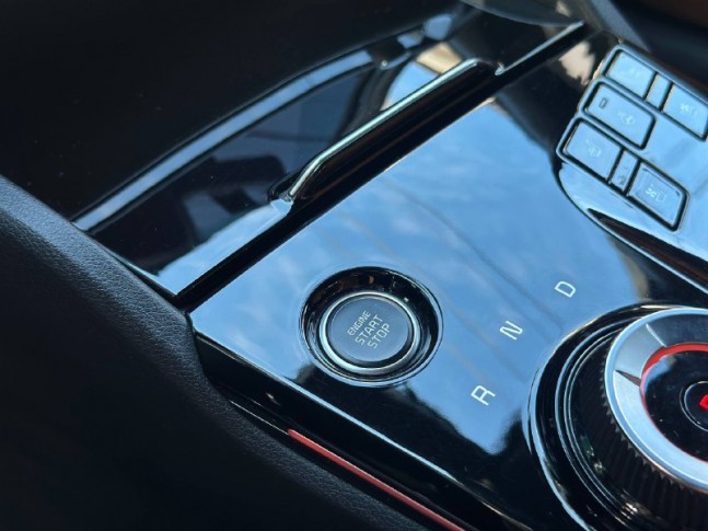 KIA Sportase 1.6 T-GDI AT Hybrid Signature Gravity 2021