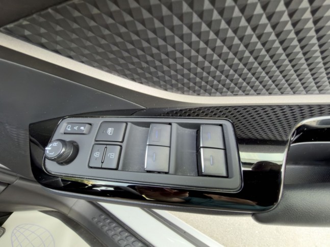 TOYOTA C-HR 1.2 G-T Mode-Nero Safety Plus III 2023